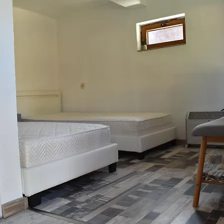 Casa vacanze диковата къща Lesidren