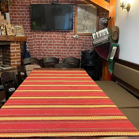 диковата къща