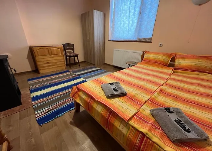 度假居 диковата къща Lesidren