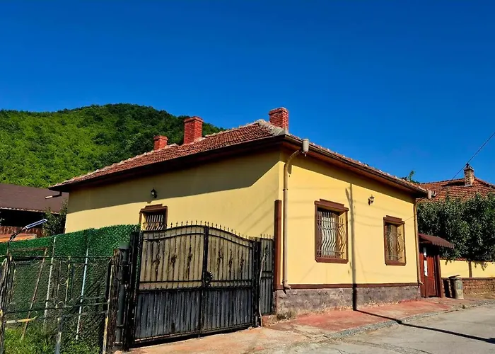 度假居 диковата къща