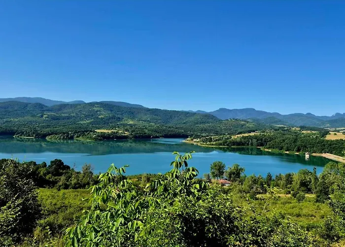 диковата къща 度假居 *